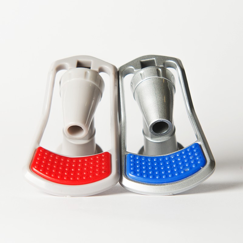 ברז למים קרים/חמים בבר