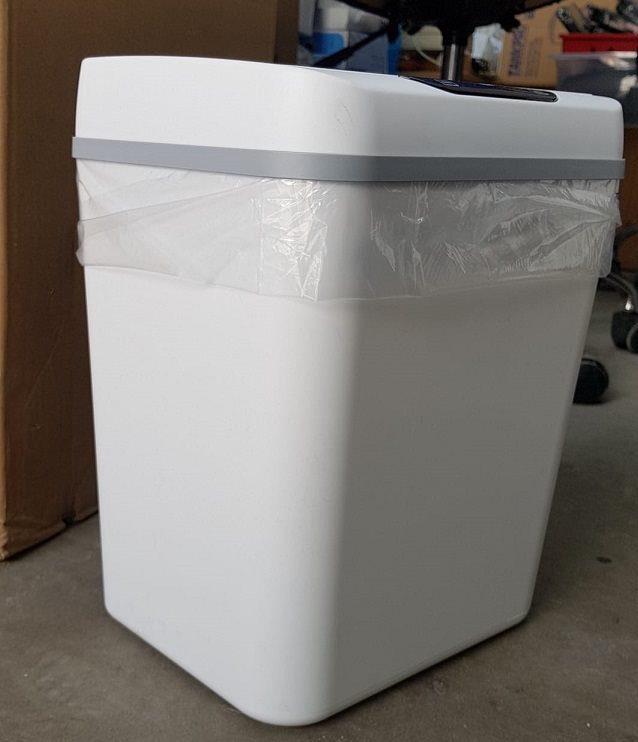 פח אוטומטי קטן